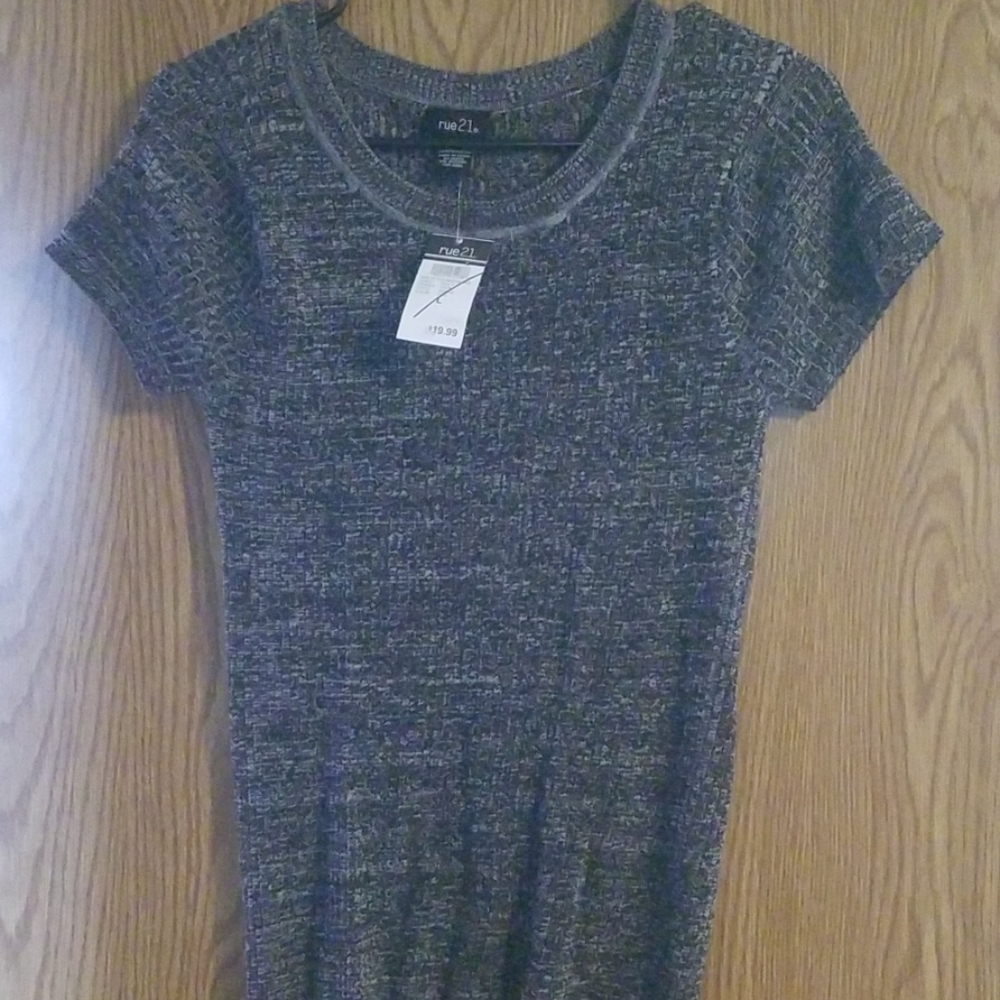 Rue 21 Shor Sleeved Sweater